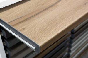 Постформинг Дуб эстана светлый R20367 Pfleiderer образец